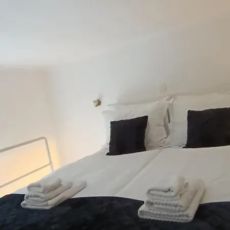 Apartment Studio Apartment Green Gallery With Free Private Parking